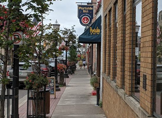 michigan/marquette/landmark/portside-inn