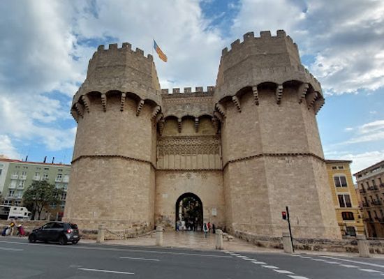 spain/valencian-community/landmark/serranos-towers