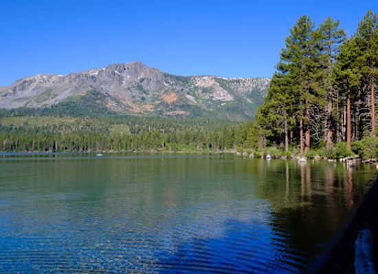 california/lake-tahoe/landmark/fallen-leaf-lake