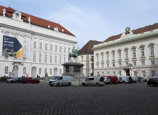 austria/vienna-woods/landmark/josefsplatz