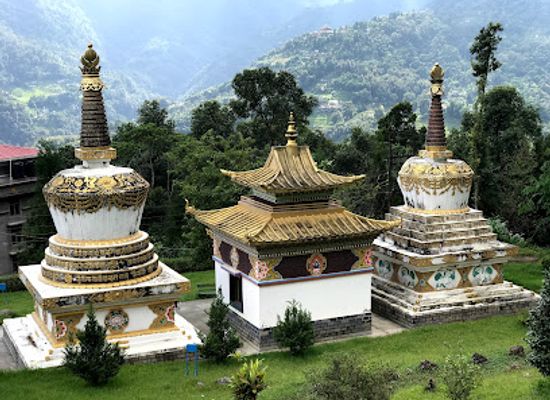 india/gangtok/landmark/pal-karma-zurmang-shedup-chokhor-ling-lingdum-monastery-ranka-monastery