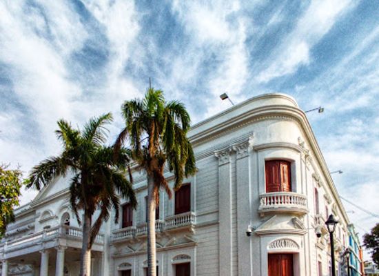 colombia/santa-marta/landmark/parque-de-los-novios