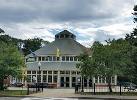 rhode-island/providence/landmark/carousel-village