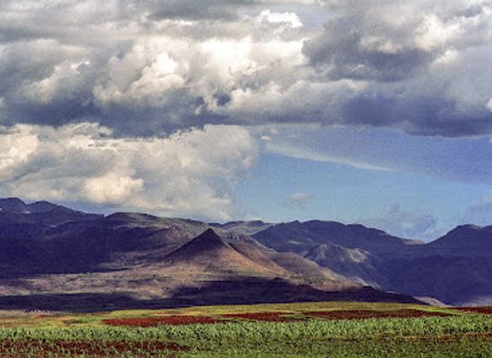 lesotho/butha-buthe/landmark/gates-of-paradise-pass