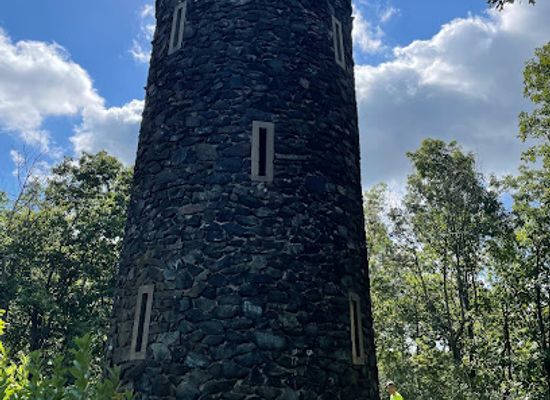connecticut/central-connecticut/landmark/mount-tom-state-park