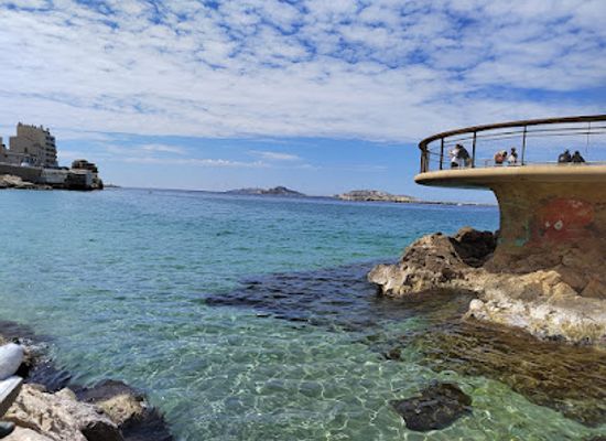 france/marseille-calanques/landmark/jetee-des-catalans