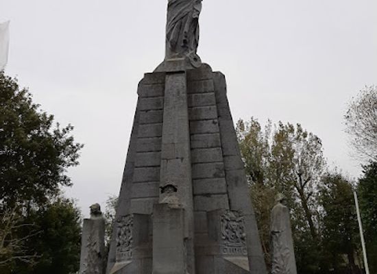 belgium/nieuwpoort/landmark/het-ijzergedenkteken