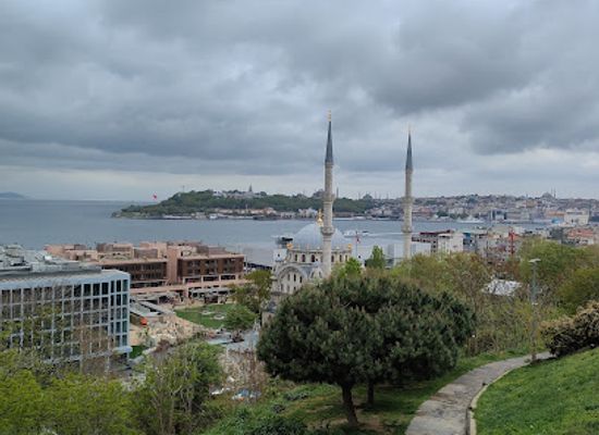turkiye/istanbul/beyoglu/landmark/byzantine-ruins
