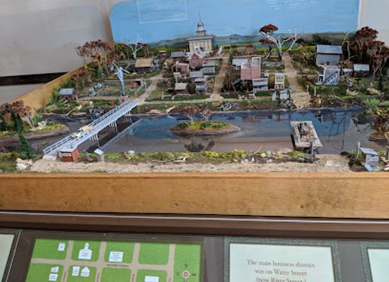 illinois/western-illinois/landmark/northwest-territory-historic-center