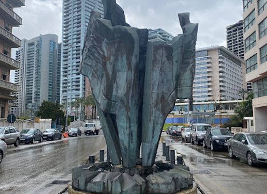 lebanon/beirut/mar-mikhael/landmark/rafiq-al-hariri-memorial-flame