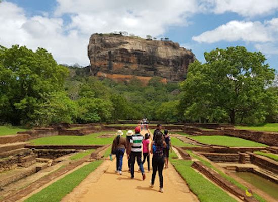 sri-lanka/sigiriya/landmark/preaching-rock-sigiriya