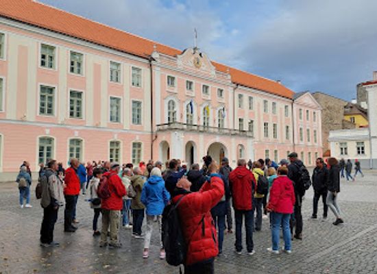 estonia/tallinn/kadriorg/landmark/kadrioru-ringkanal