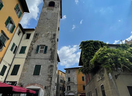 italy/lunigiana/landmark/torre-del-campano