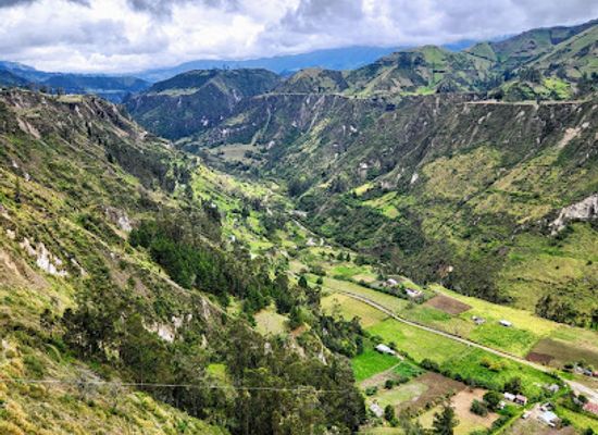 ecuador/cotopaxi-national-park/landmark/mirador-chinalo-bajo