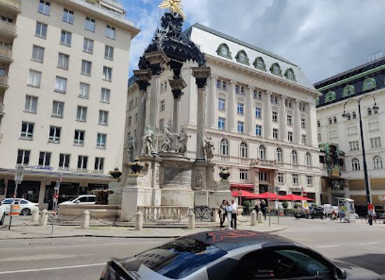austria/vienna/landmark/ankeruhr