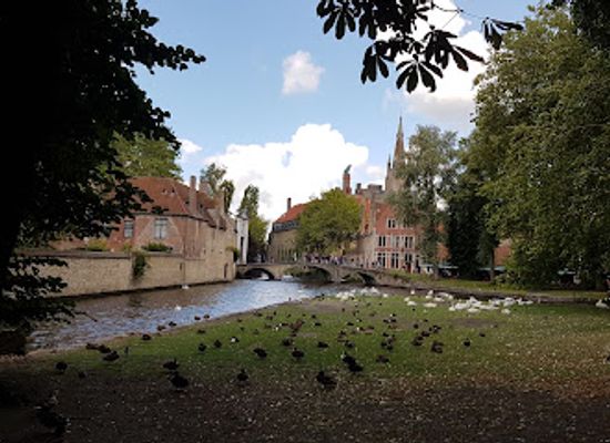 belgium/bruges/minnewater/landmark/wijngaardplein