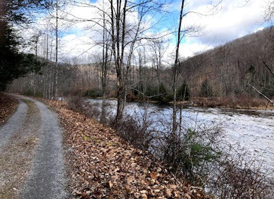 west-virginia/greenbrier-river-trail/landmark/end-of-greenbrier-river-trail