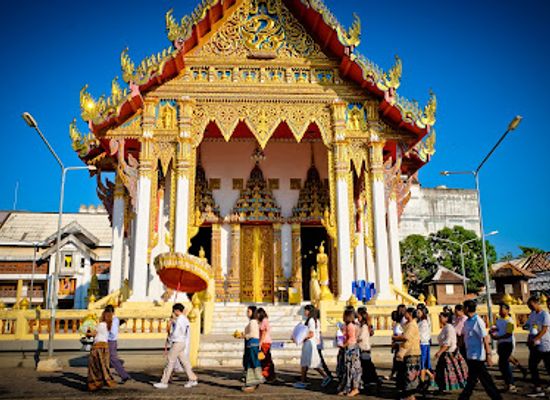 thailand/surat-thani/landmark/wat-tham-bucha