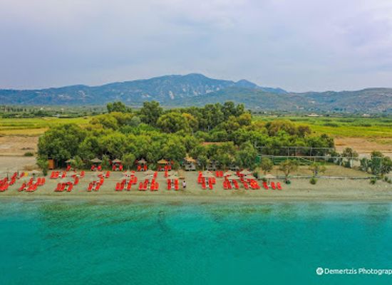 greece/samos/landmark/mare-deus-beach