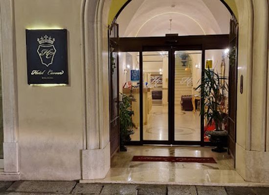 italy/romagna/landmark/hotel-cavour