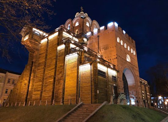 ukraine/seversky-donets-river/landmark/golden-gate