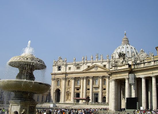 vatican-city/vatican-grottoes/landmark/circus-of-nero-or-circus-of-caligula