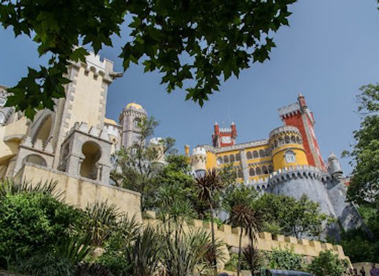portugal/sintra-cascais-natural-park/landmark/temple-of-columns
