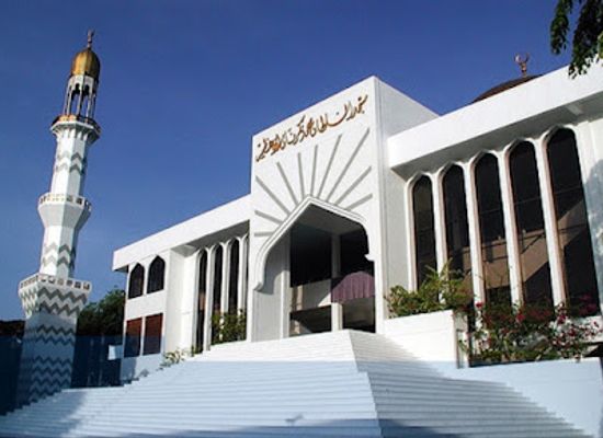 maldives/thaa-atoll/landmark/masjid-al-sultan-muhammad-thakurufaanu-al-auzam