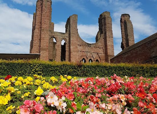 united-kingdom/angus/attraction/arbroath-abbey-2