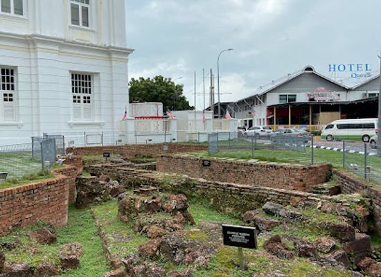 malaysia/malacca/bandar-hilir/landmark/ruined-wall-near-middelburgh-bastion