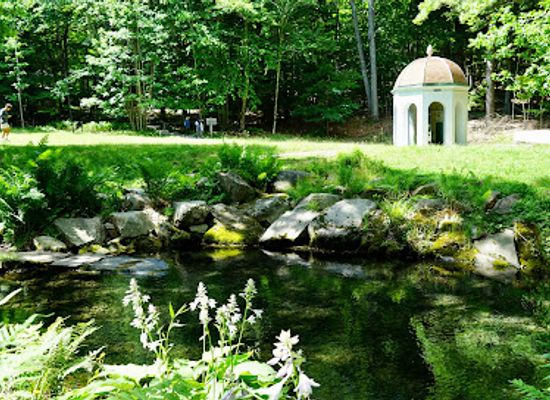 maine/acadia-national-park/landmark/sieur-de-monts-spring