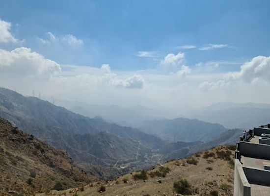 saudi-arabia/abha/landmark/the-dabbab-walkway
