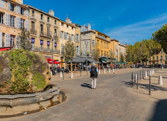 france/aix-en-provence/mazarin-district/landmark/fontaine-moussue