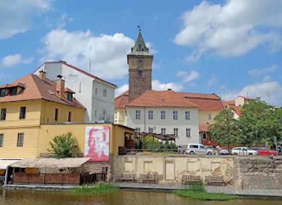czechia/plzen/landmark/cerna-vez