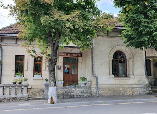 moldova/orhei/landmark/muzeul-de-istorie-si-etnografie-din-orhei