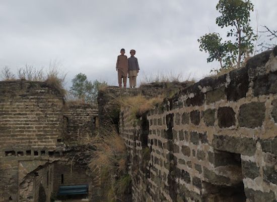 pakistan/azad-jammu-and-kashmir/landmark/baral-fort-pakistan