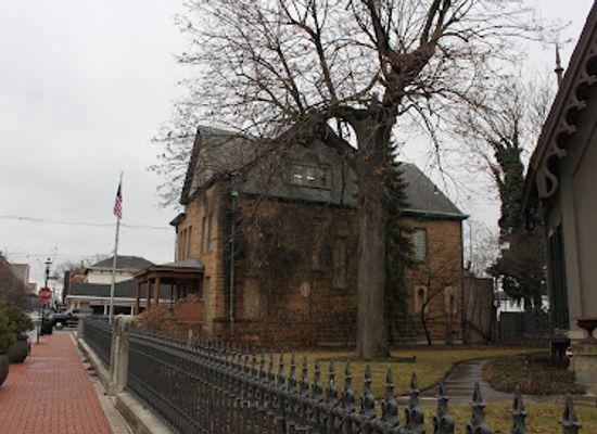 ohio/southwest-ohio/landmark/lane-hooven-house