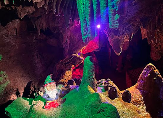 pennsylvania/appalachian-mountains/landmark/coral-caverns
