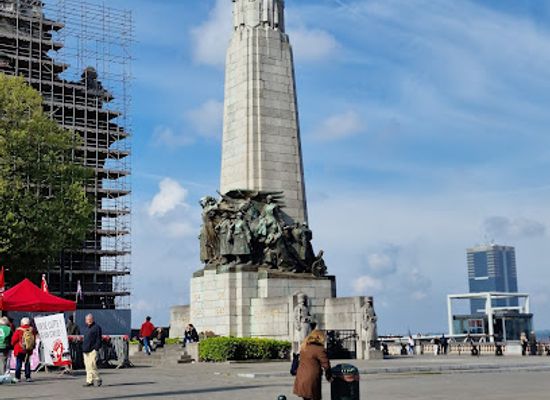 belgium/brussels/landmark/monument-a-la-gloire-de-l-infanterie-belge