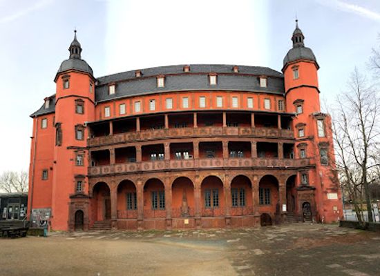 germany/hesse/landmark/schloss-isenburg