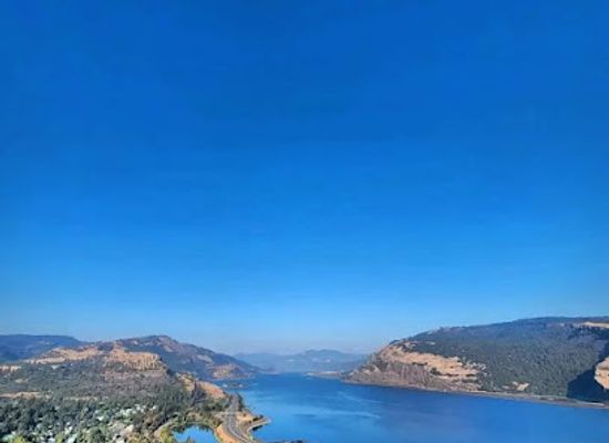 oregon/hood-river/landmark/double-mountain-brewery