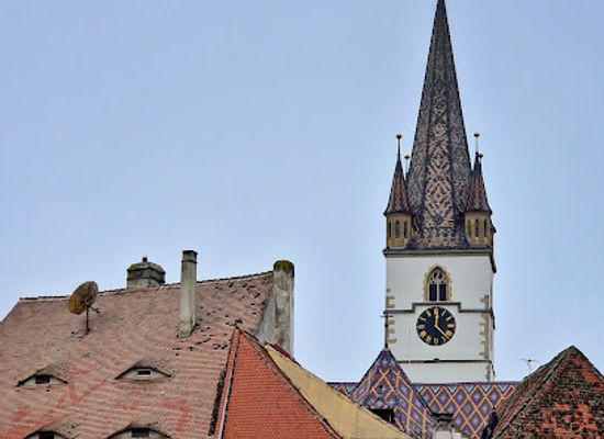 romania/sibiu-area/landmark/saint-mary-evangelical-cathedral