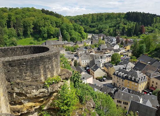 luxembourg/diekirch/landmark/larochette-castle
