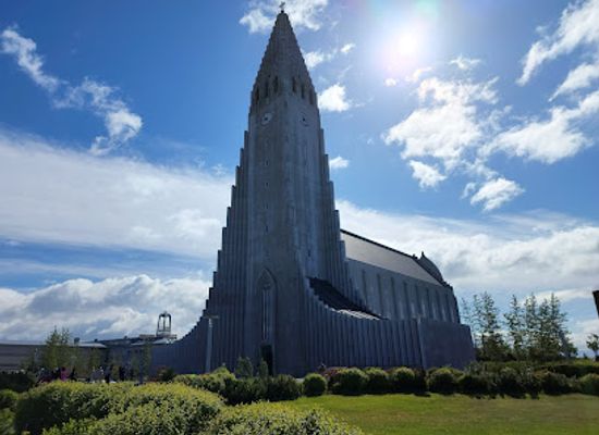 iceland/borgarfjörður/landmark/hallgrimskirkja