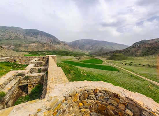 armenia/ararat/landmark/gevorg-marzpetuni-tapi-castle