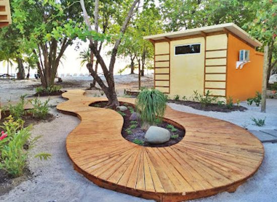 honduras/utila/landmark/coral-beach-village-resort