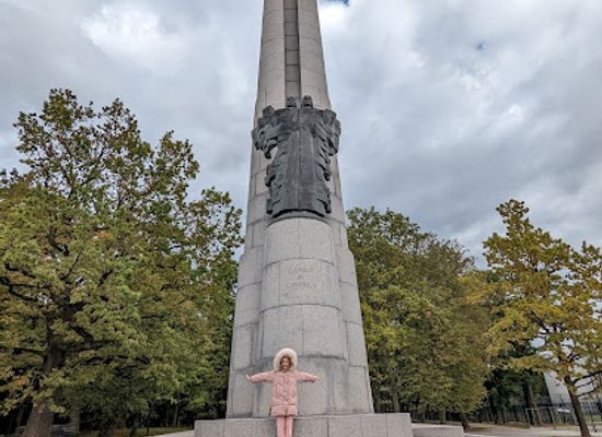 lithuania/kaunas/landmark/oak-wood-park