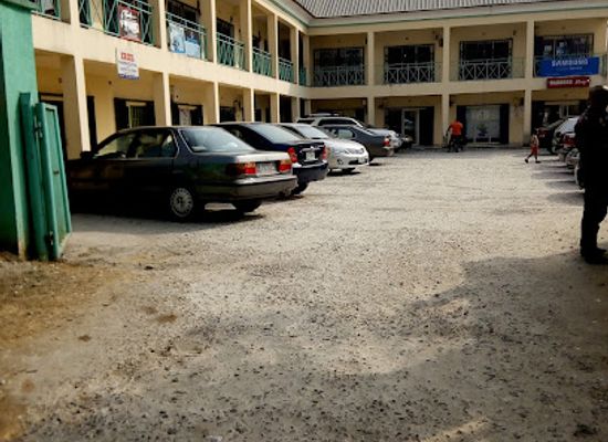nigeria/calabar/landmark/daga-games-and-winery-lounge