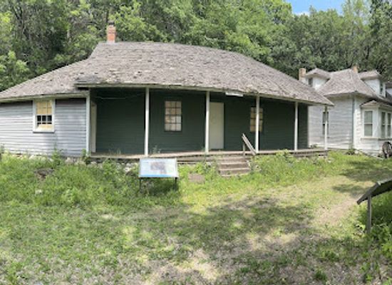 minnesota/big-woods/landmark/harkin-store