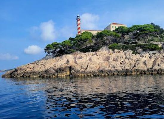 croatia/dalmatia/landmark/lighthouse-tajer